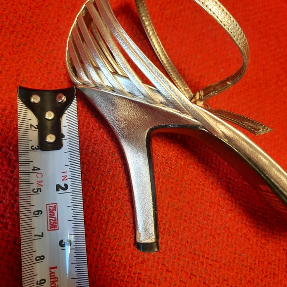 💥💥Silver kitten heel shoes - Picture 8 of 8